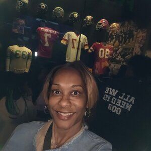 Meet your Posher, Danita